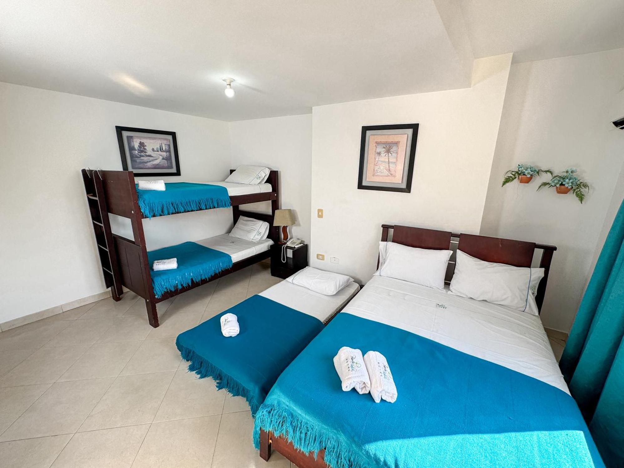 Hotel Puerto Bahia San Gil Buitenkant foto