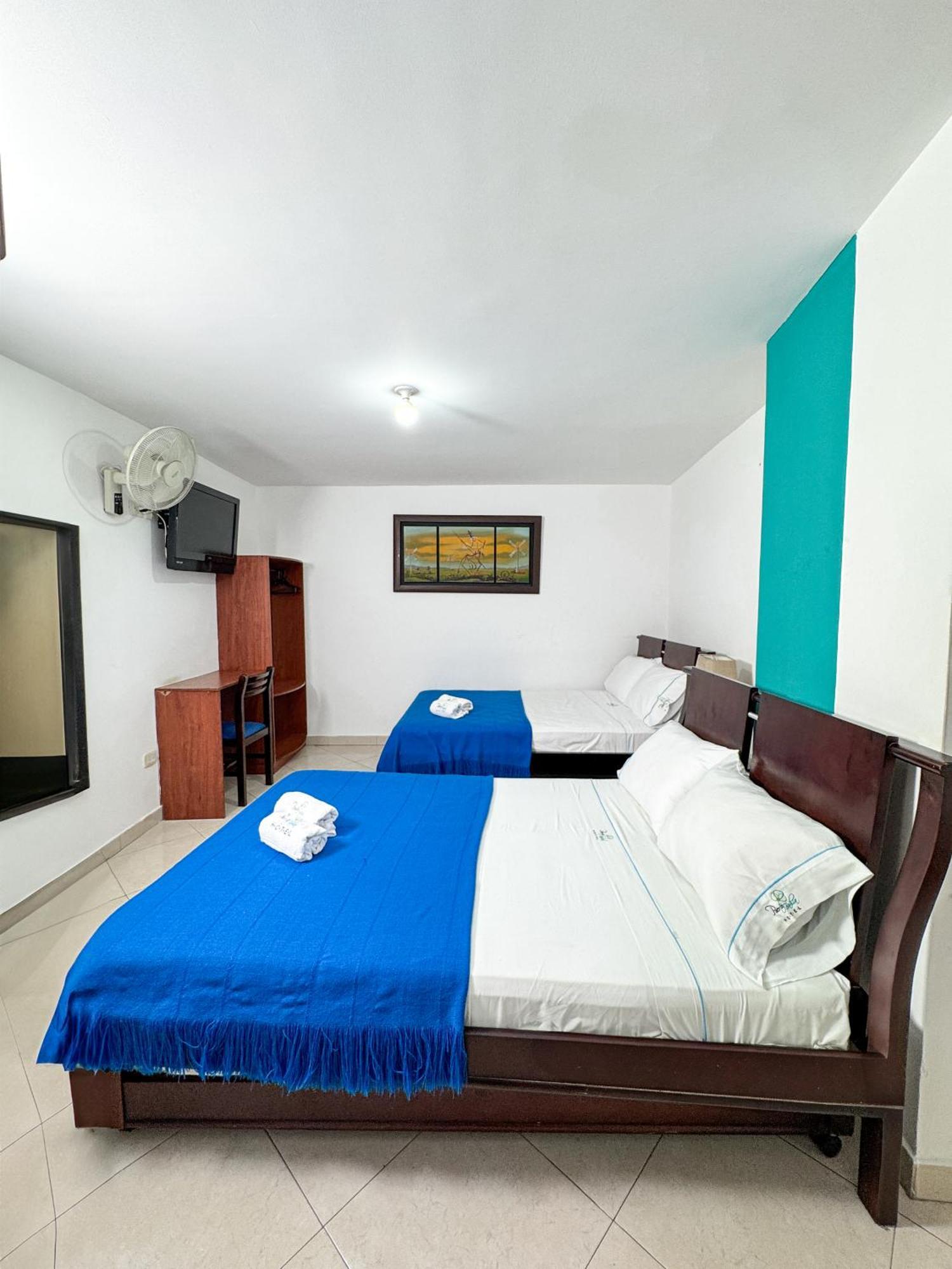 Hotel Puerto Bahia San Gil Buitenkant foto