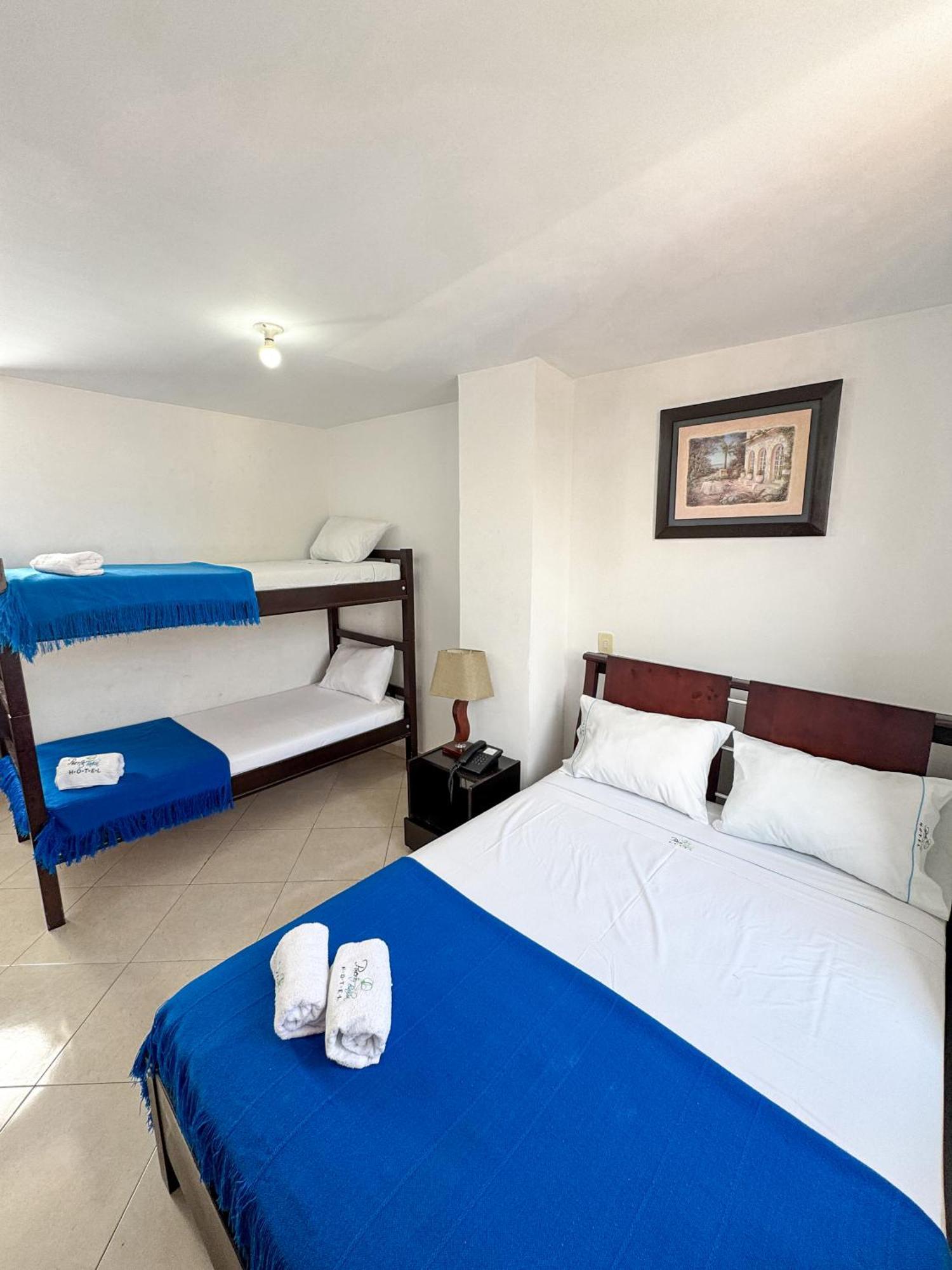 Hotel Puerto Bahia San Gil Buitenkant foto
